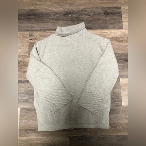 H&M Gray Turtleneck Women's Sweater Size XS